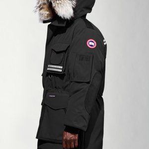 Men's Canada Goose Snow Mantra Parka